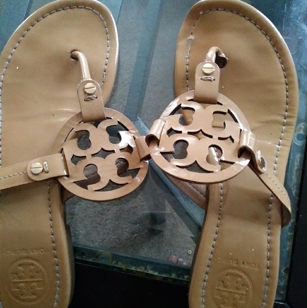 Tory butch sandals